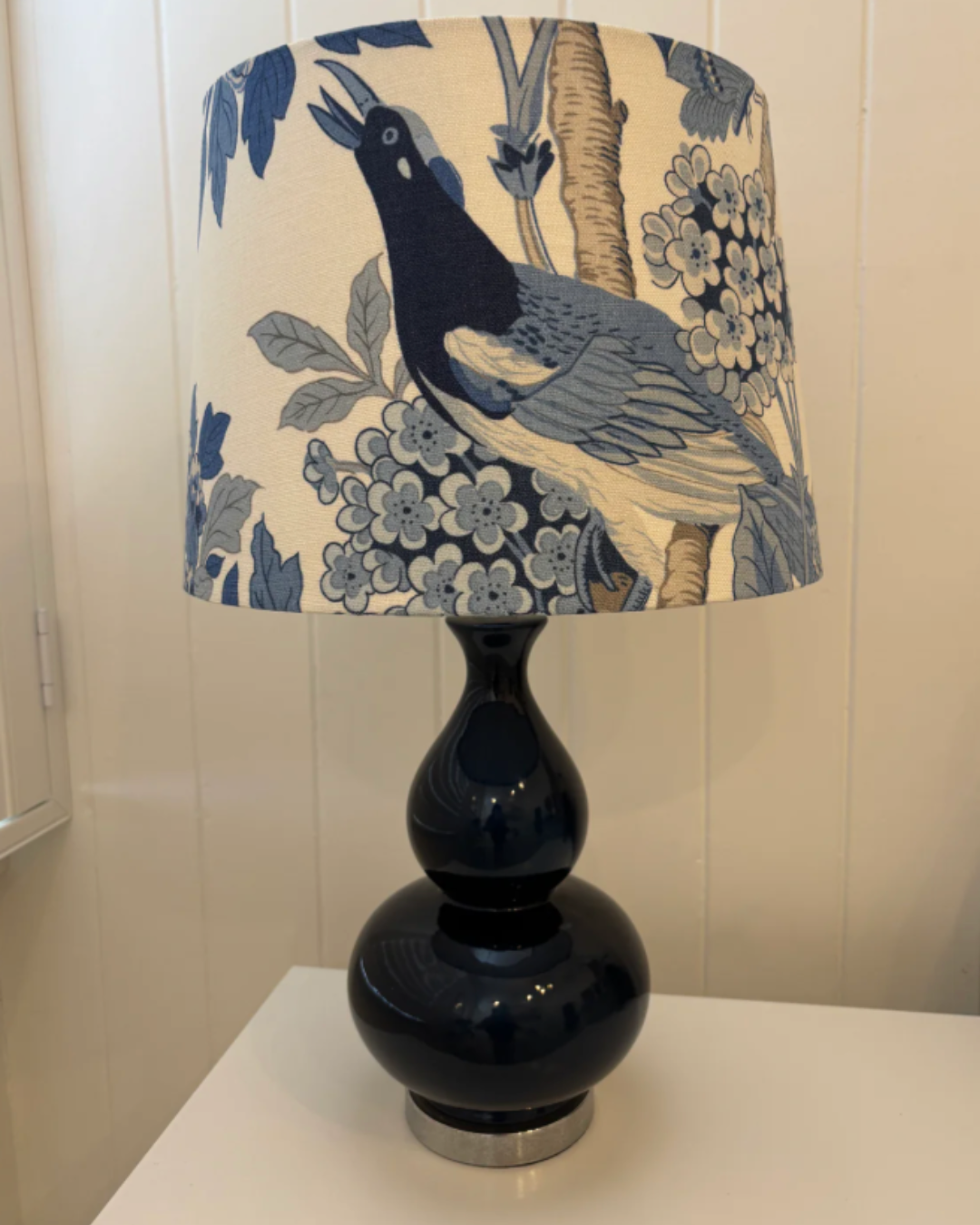 Hydrangea Bird Lamp