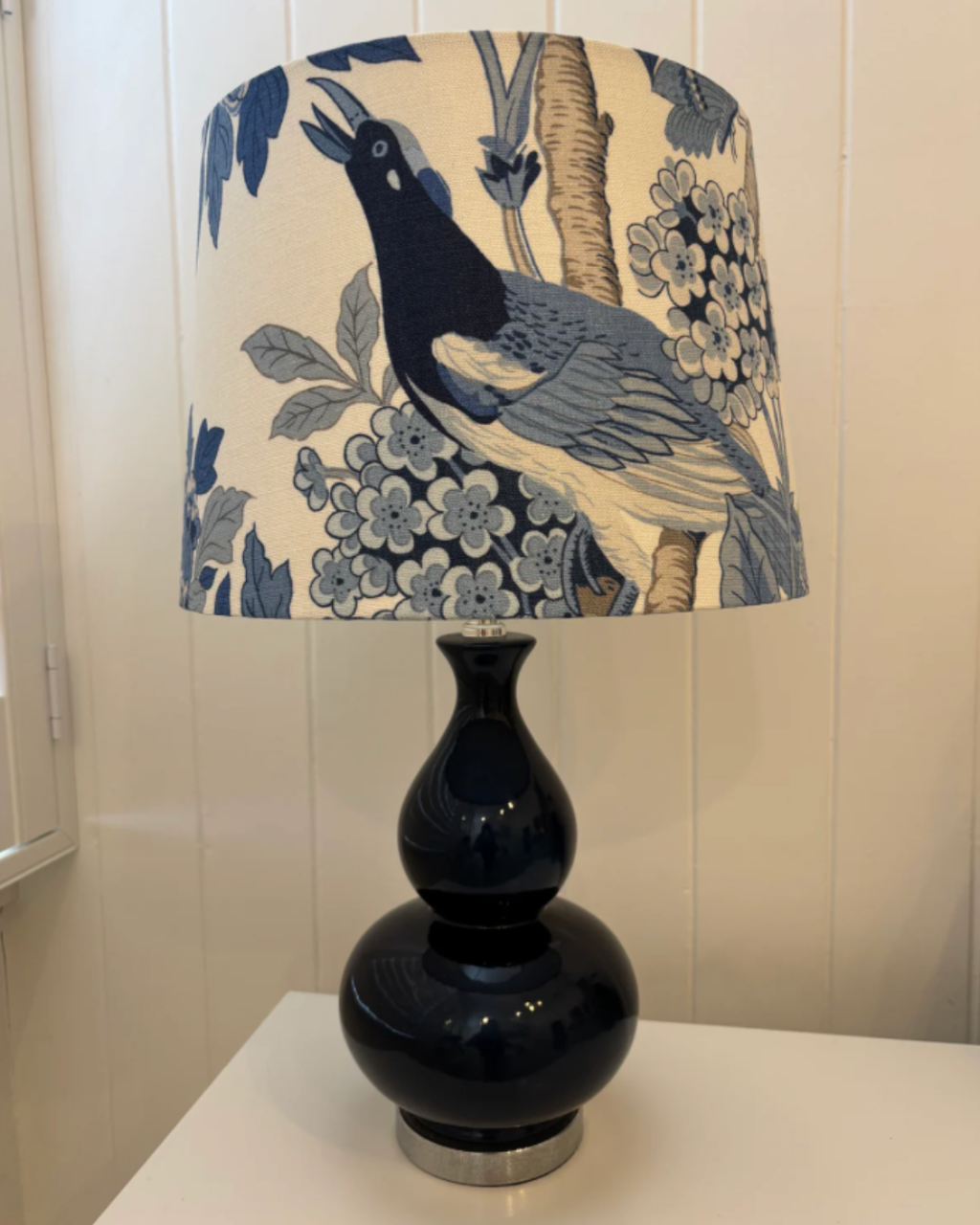 Hydrangea Bird Lamp