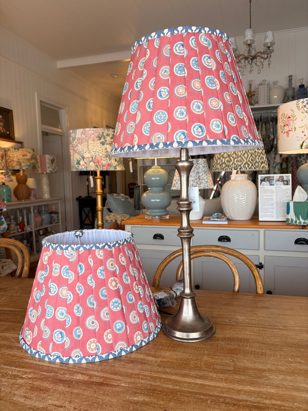 Pleated shade Buttons
