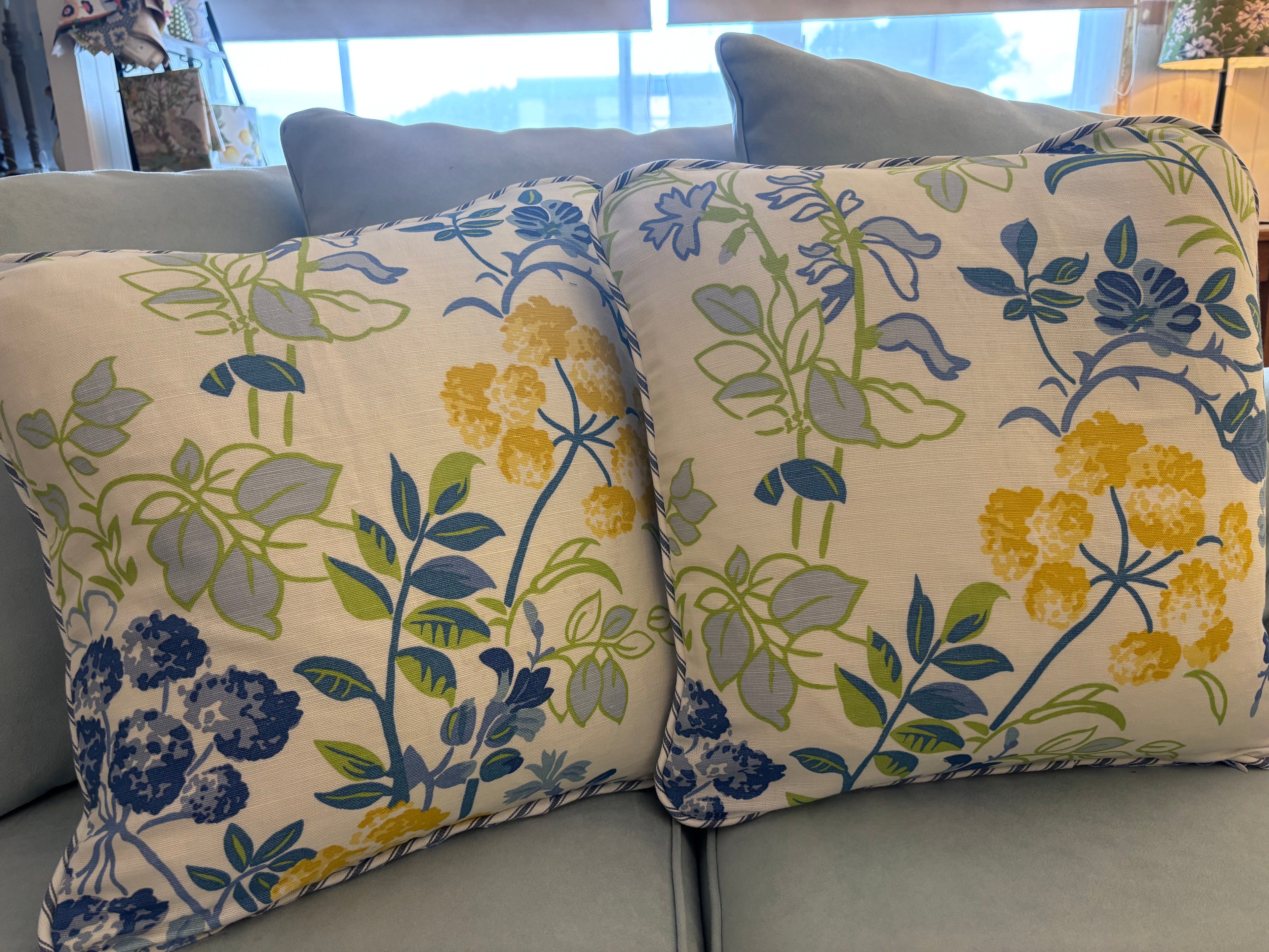 Spring garden cushion cover