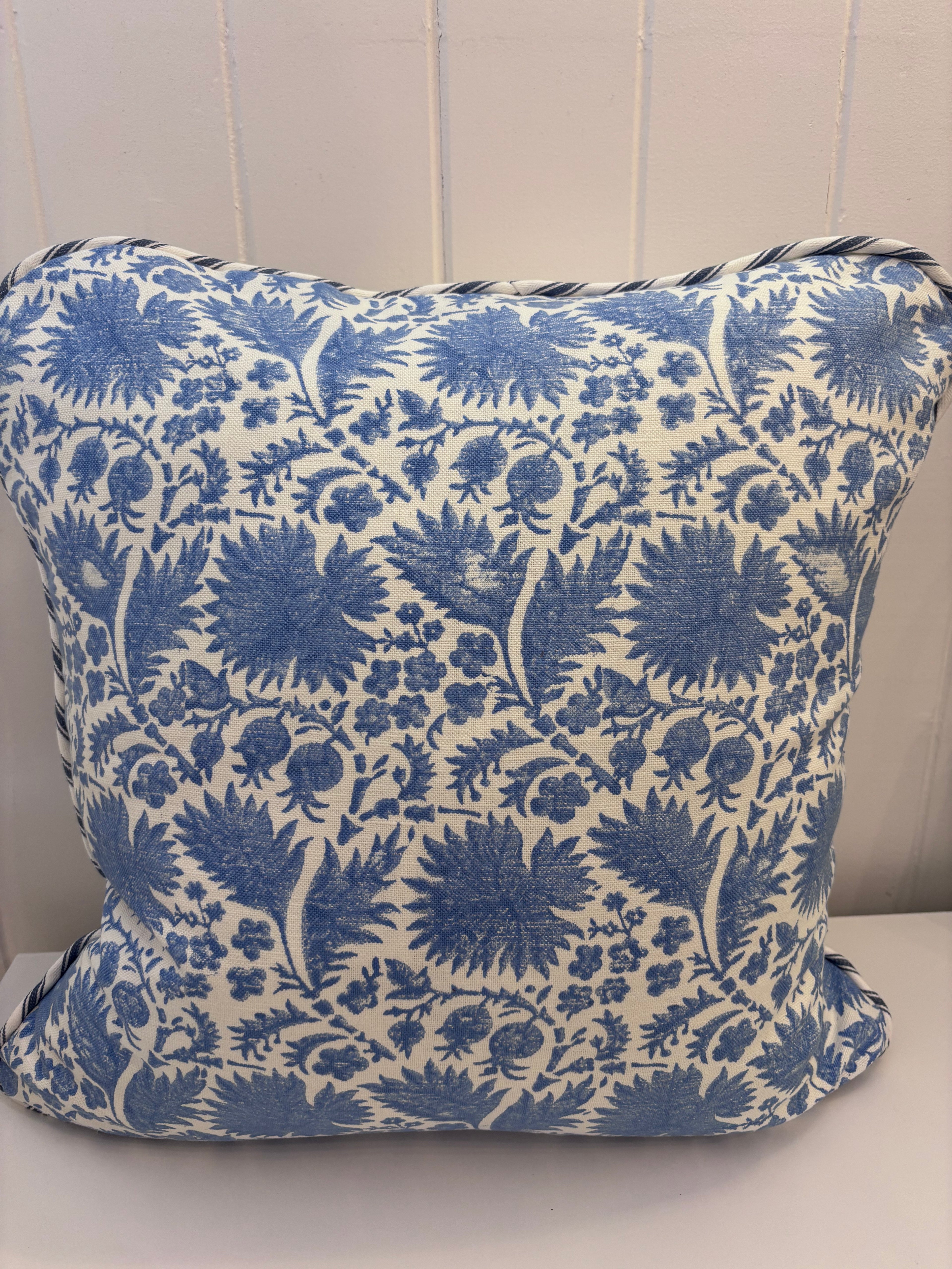 Spring garden cushion cover