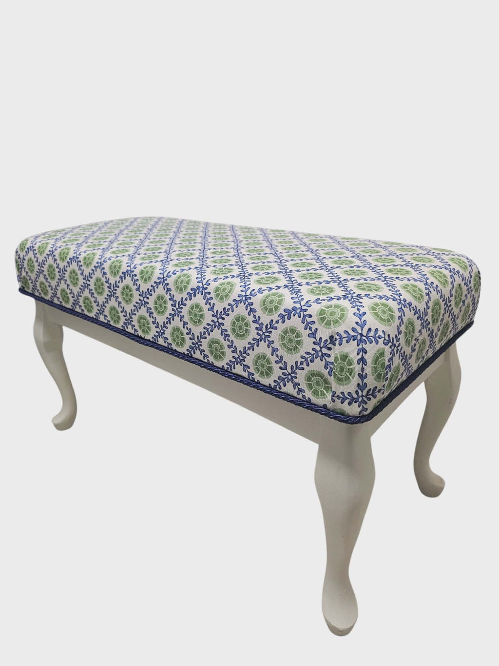 Patola bench