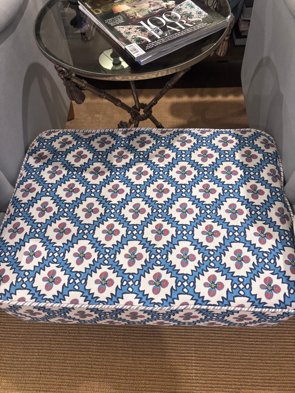 Anna Spiro ottoman