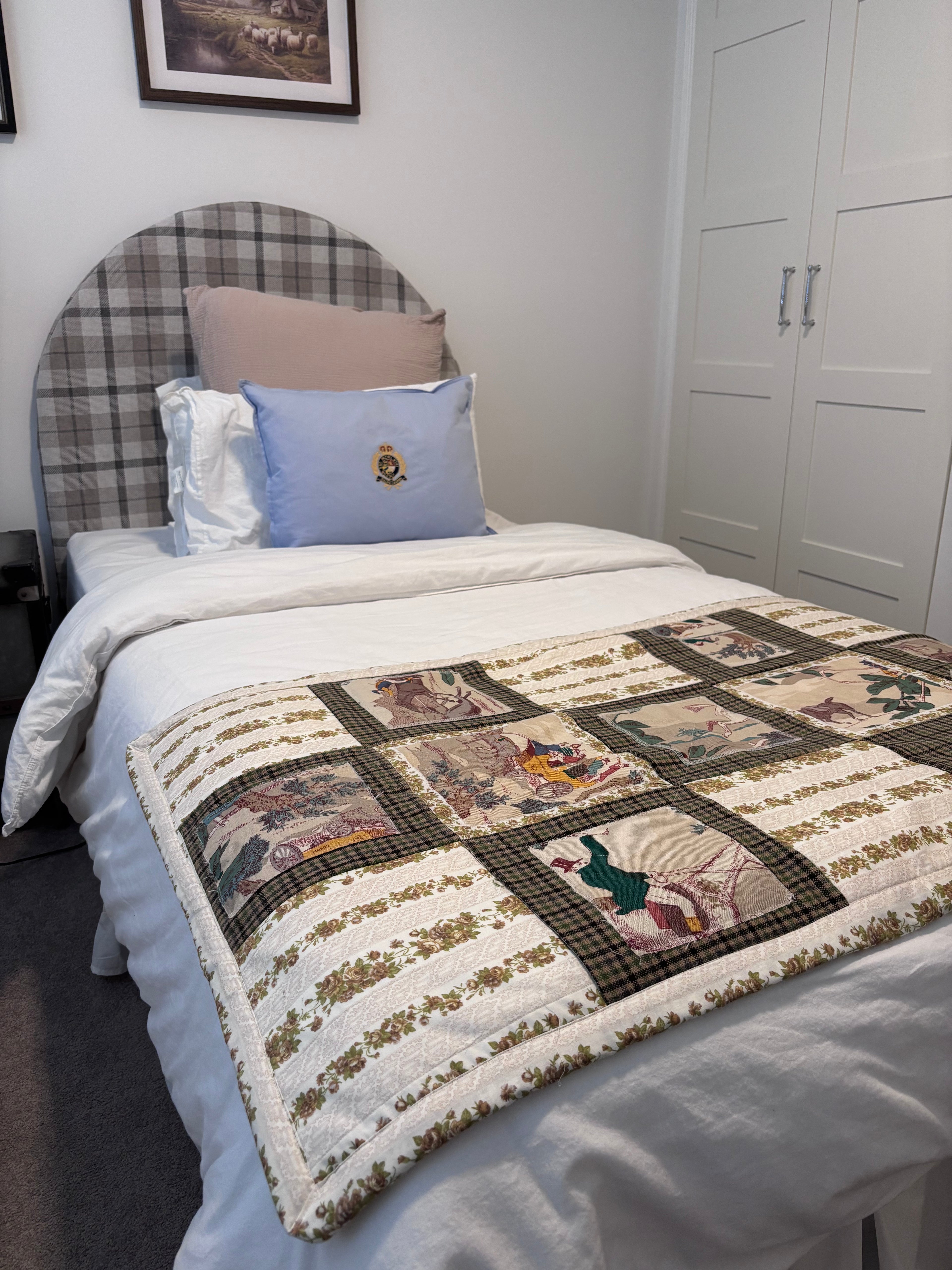 Single bed runner