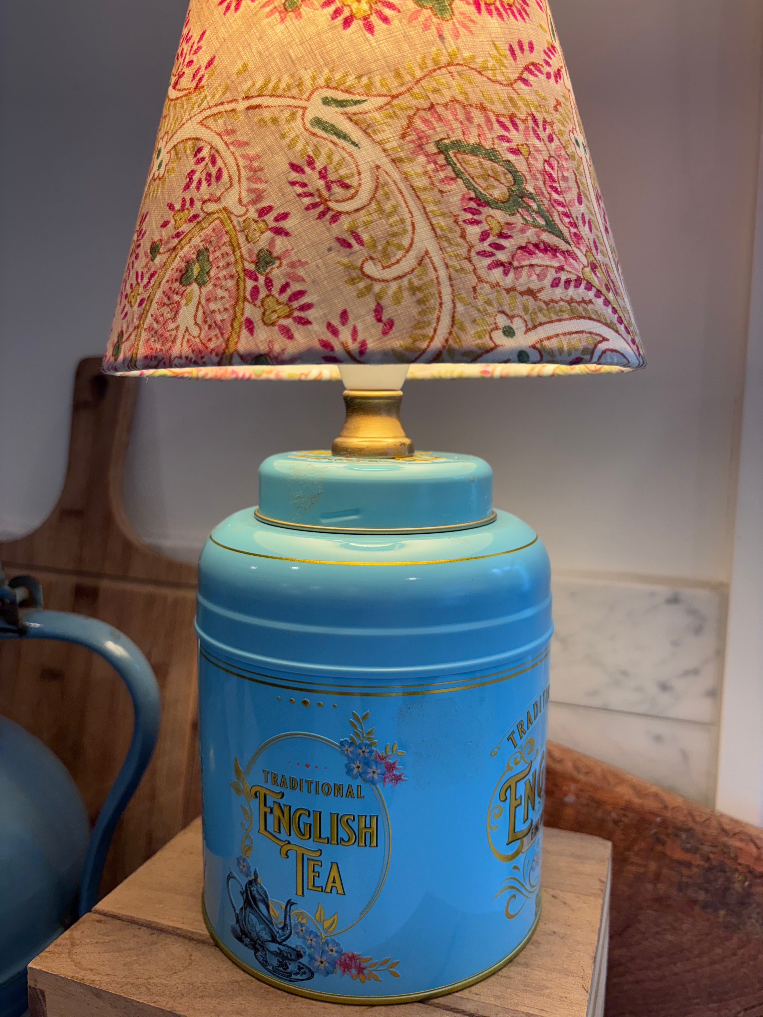 Vintage tea lamp