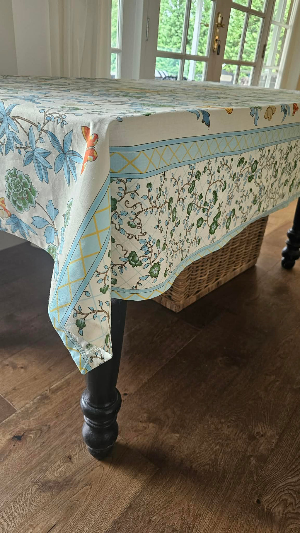 Tablecloth Song Haven